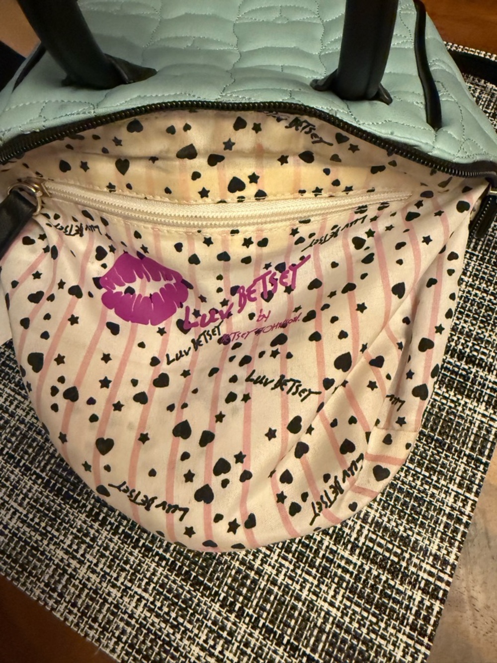 Betsey Johnson LUV Betsy 💕 Quilted Cat Satchel | Crossbody Bag - Picture 9 of 10